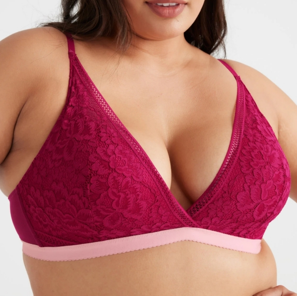 NWT Knix Deep V Bralette In XXL - Colour: Pomegranate (Limited Edition)